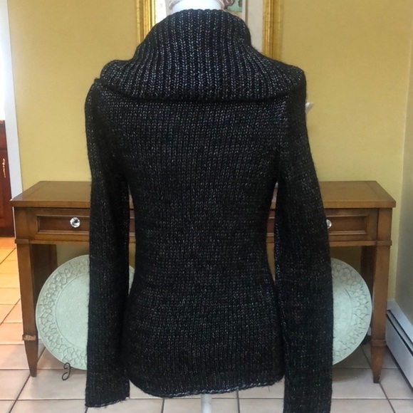 Women’s Vintage GH Bass & Co. Cowl Neck Black Knit PullOver Sweater Size XS - Picture 9 of 16